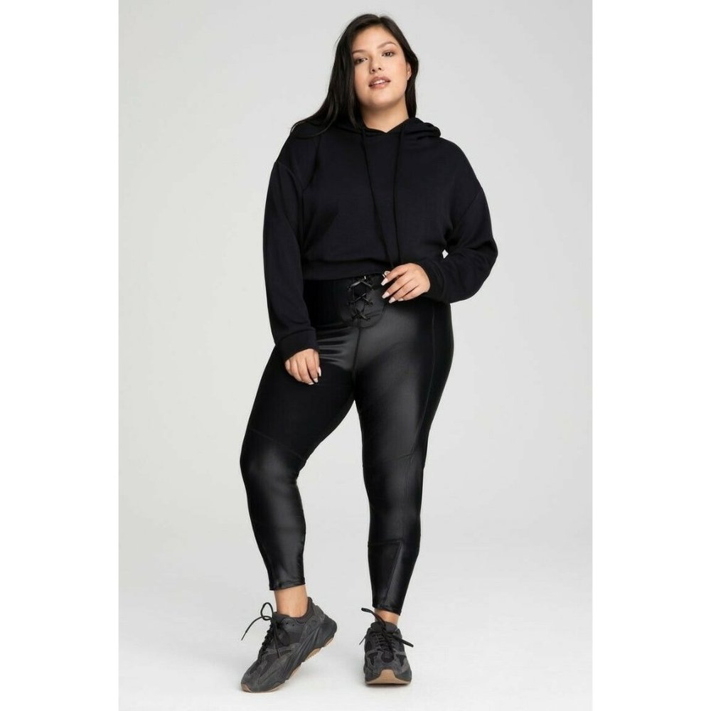 Good American BOMBSHELL LEGGING Size 6  black  faux leather